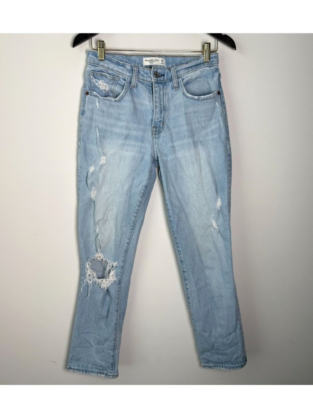 Abercrombie & Fitch The Boyfriend Mid Rise Distressed Jeans Light Wash Sz 26/2L